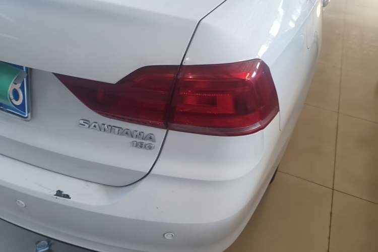Used Volkswagen Santana 2016 1.6L Manual Fashion Edition Right Rear Taillight