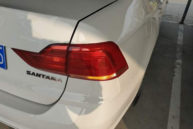 Used Volkswagen Santana 2016 1.4L Manual Fashion Edition Right Rear Taillight