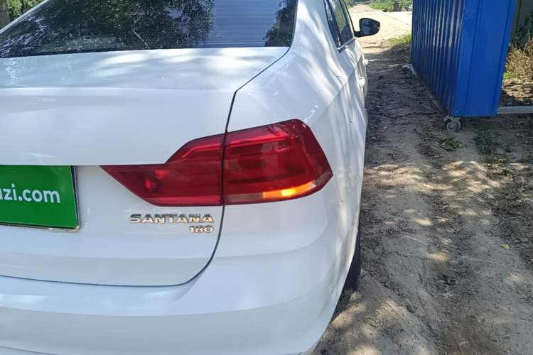 Used Volkswagen Santana 2016 1.6L Manual Fashion Edition Right Rear Taillight
