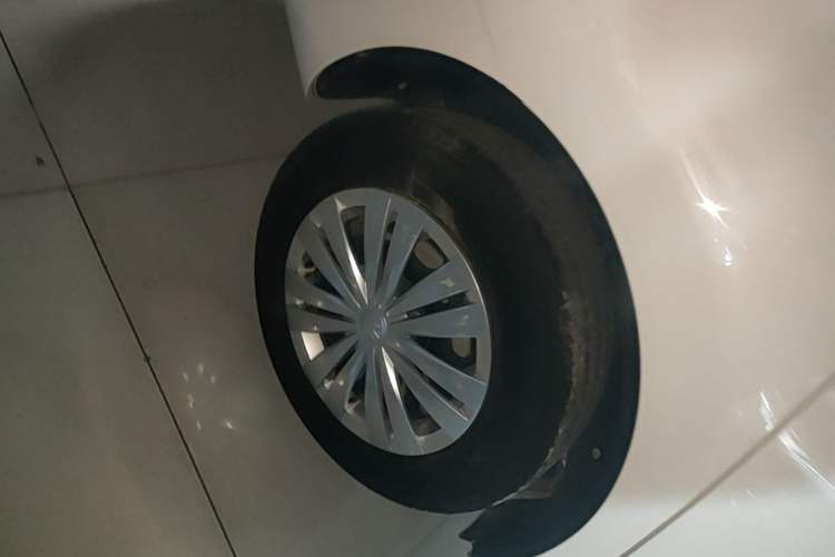 Used Volkswagen Santana 2016 1.6L Manual Fashion Edition Right Rear Wheel Hub