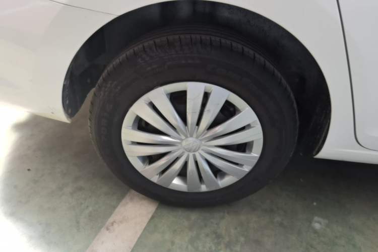 Used Volkswagen Santana 2016 1.4L Manual Fashion Edition Right Rear Wheel Hub