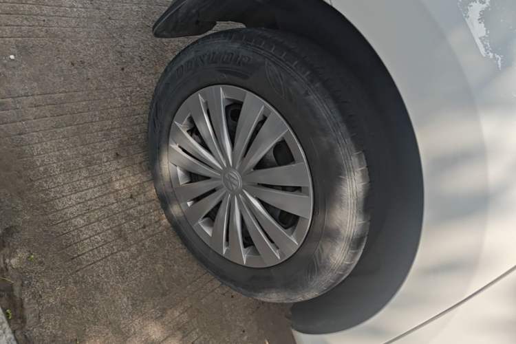 Used Volkswagen Santana 2016 1.4L Manual Fashion Edition Right Rear Wheel Hub