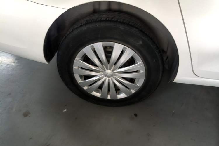Used Volkswagen Santana 2016 1.4L Manual Fashion Edition Right Rear Wheel Hub