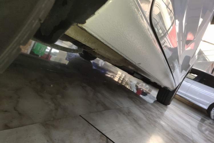 Used Volkswagen Santana 2016 1.6L Automatic Fashion Edition Right Side Sill