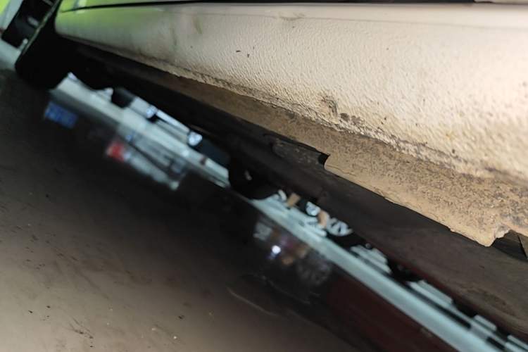 Used Volkswagen Santana 2016 1.6L Automatic Comfort Edition Right Side Sill