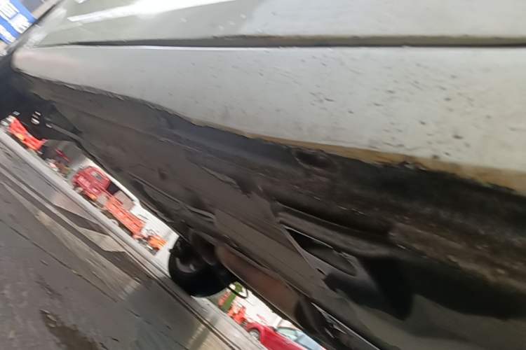 Used Volkswagen Santana 2016 1.6L Automatic Comfort Edition Right Side Sill