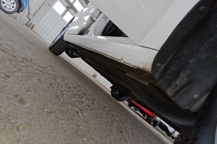 Used Volkswagen Santana 2016 1.6L Automatic Fashion Edition Right Side Sill