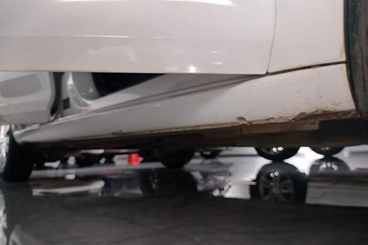 Used Volkswagen Santana 2016 1.6L Manual Fashion Edition Right Side Sill