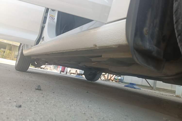 Used Volkswagen Santana 2016 1.6L Manual Fashion Edition Right Side Sill