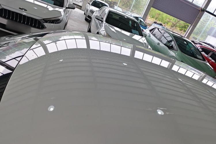 Used Volkswagen Santana 2016 1.6L Automatic Fashion Edition Roof