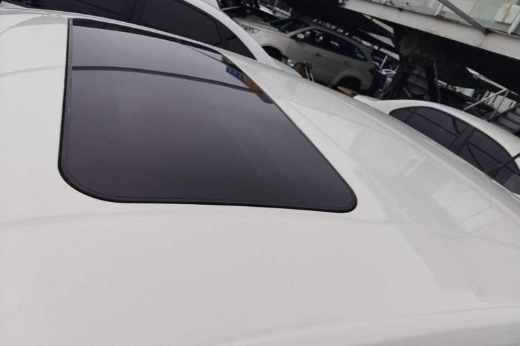 Used Volkswagen Santana 2016 1.6L Automatic Comfort Edition Roof