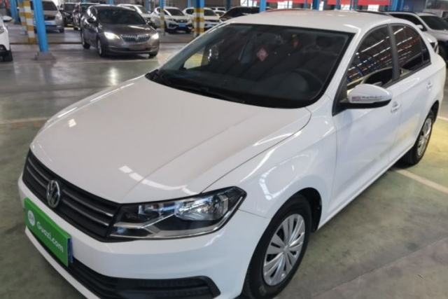 Ojetý Volkswagen Santana 2016 1.4L Manual Fashion Edition