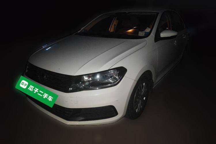Used Volkswagen Santana 2016 1.4L Manual Fashion Edition Guazi used car, China used car export, Used car for sale, Used  cars, Cheapest cars for sale