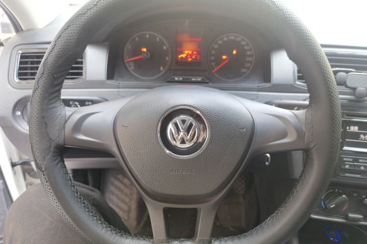 Used Volkswagen Santana 2016 1.6L Manual Fashion Edition Steering Wheel