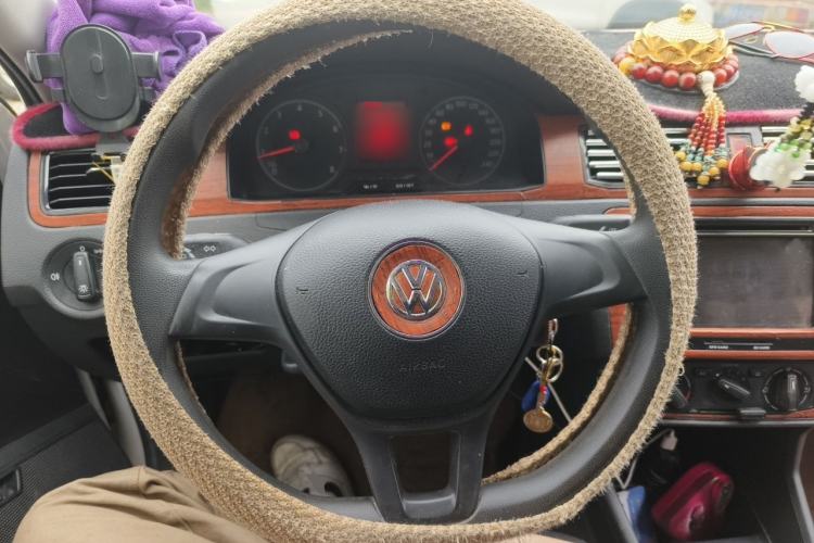 Used Volkswagen Santana 2016 1.6L Manual Fashion Edition Steering Wheel