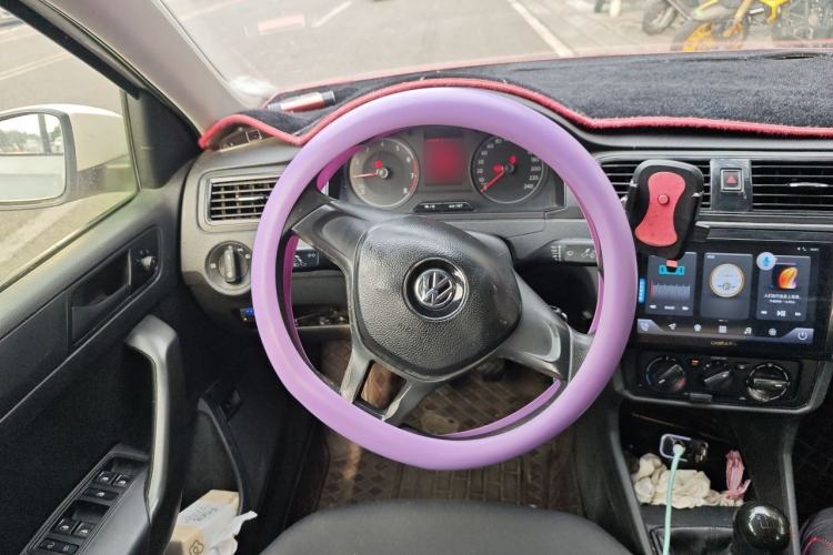 Used Volkswagen Santana 2016 1.6L Manual Fashion Edition Steering Wheel