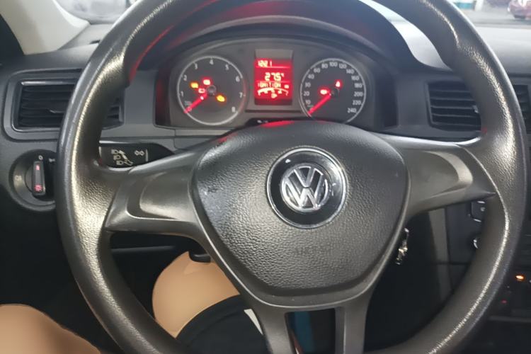 Used Volkswagen Santana 2016 1.6L Manual Fashion Edition Steering Wheel