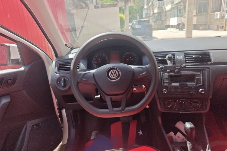 Used Volkswagen Santana 2016 1.6L Automatic Fashion Edition Steering Wheel