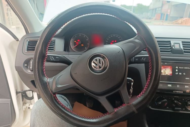 Used Volkswagen Santana 2016 1.6L Manual Fashion Edition Steering Wheel