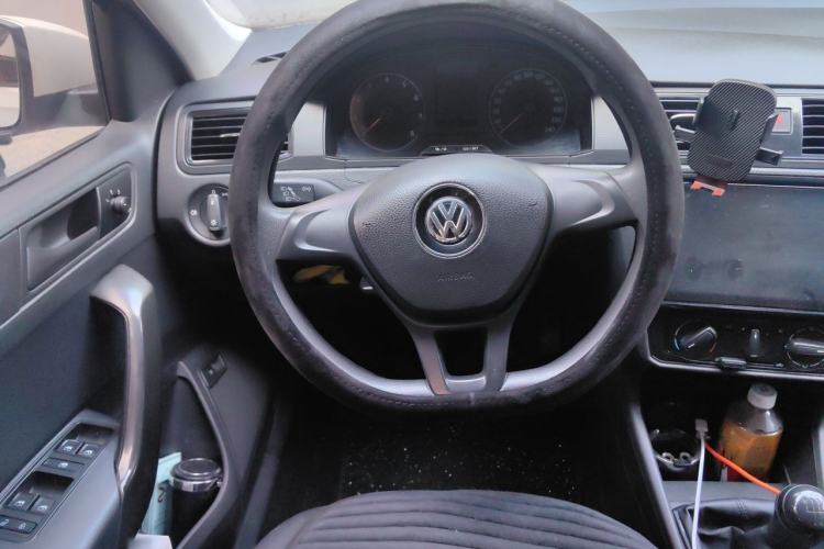 Used Volkswagen Santana 2016 1.4L Manual Fashion Edition Steering Wheel