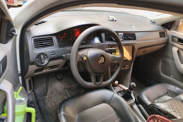 Used Volkswagen Santana 2016 1.6L Manual Fashion Edition Steering Wheel