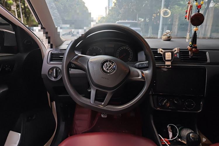 Used Volkswagen Santana 2016 1.6L Manual Fashion Edition Steering Wheel