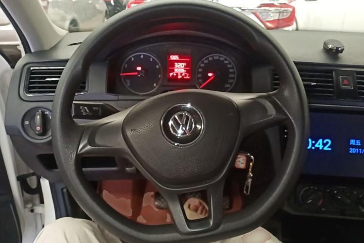 Used Volkswagen Santana 2016 1.6L Manual Fashion Edition Steering Wheel