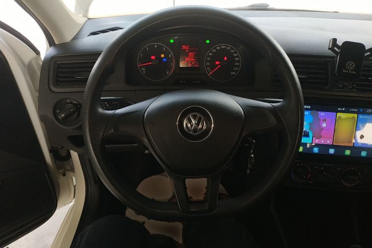 Used Volkswagen Santana 2016 1.4L Manual Fashion Edition Steering Wheel