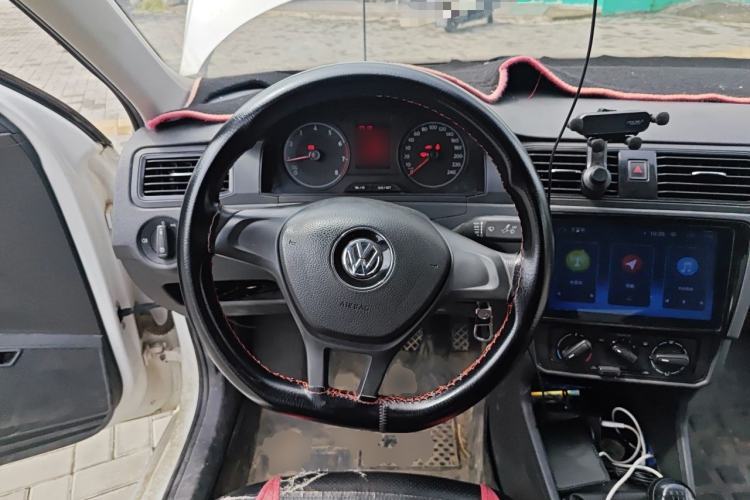 Used Volkswagen Santana 2016 1.6L Manual Fashion Edition Steering Wheel