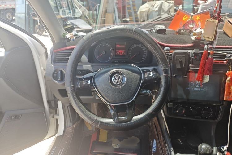 Used Volkswagen Santana 2016 1.6L Manual Fashion Edition Steering Wheel
