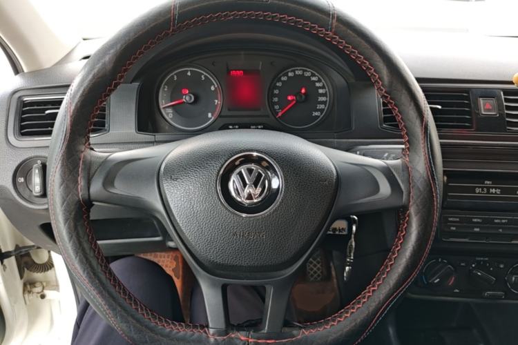 Used Volkswagen Santana 2016 1.4L Manual Fashion Edition Steering Wheel