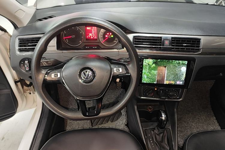 Used Volkswagen Santana 2016 1.6L Automatic Comfort Edition Steering Wheel