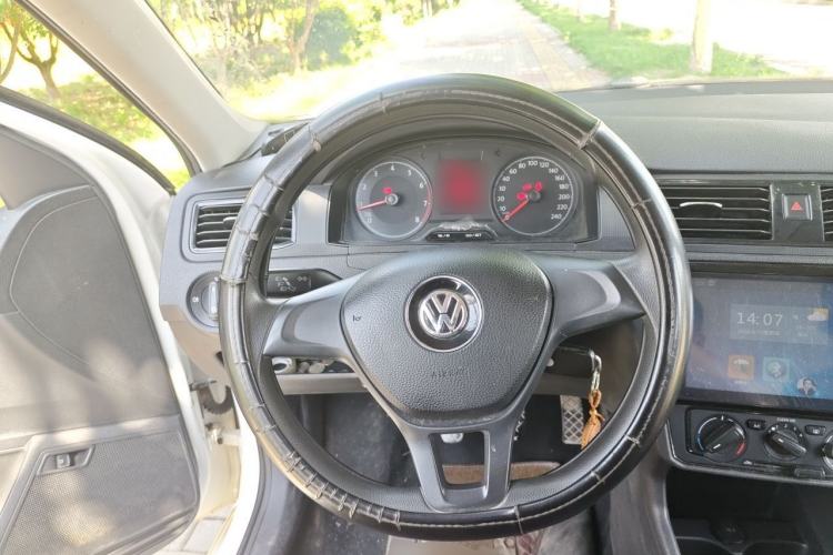Used Volkswagen Santana 2016 1.4L Manual Fashion Edition Steering Wheel