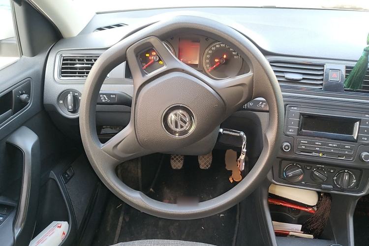 Used Volkswagen Santana 2016 1.6L Manual Fashion Edition Steering Wheel