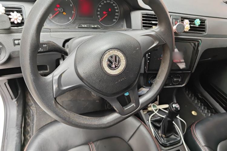 Used Volkswagen Santana 2016 1.6L Manual Fashion Edition Steering Wheel