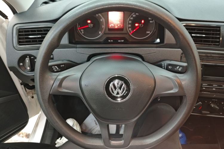 Used Volkswagen Santana 2016 1.4L Manual Fashion Edition Steering Wheel