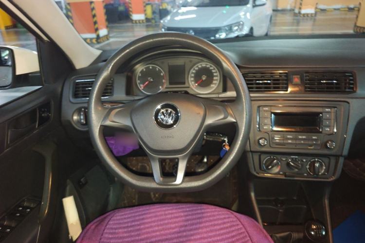 Used Volkswagen Santana 2016 1.4L Manual Fashion Edition Steering Wheel