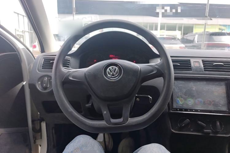 Used Volkswagen Santana 2016 1.4L Manual Fashion Edition Steering Wheel