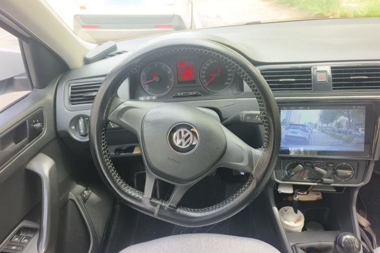 Used Volkswagen Santana 2016 1.4L Manual Fashion Edition Steering Wheel