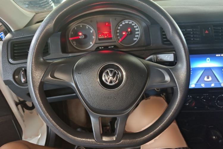 Used Volkswagen Santana 2016 1.6L Automatic Fashion Edition Steering Wheel