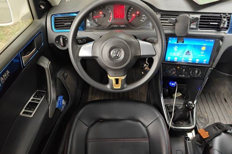 Used Volkswagen Santana 2016 1.4L Manual Fashion Edition Steering Wheel