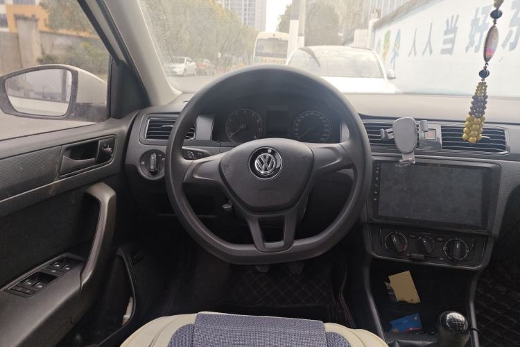 Used Volkswagen Santana 2016 1.6L Manual Fashion Edition Steering Wheel