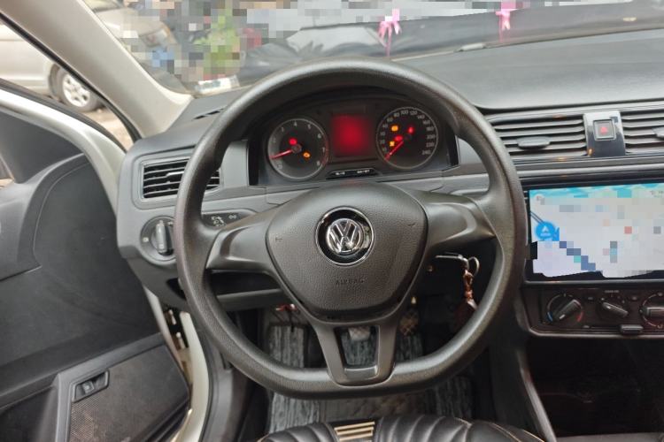 Used Volkswagen Santana 2016 1.6L Manual Fashion Edition Steering Wheel