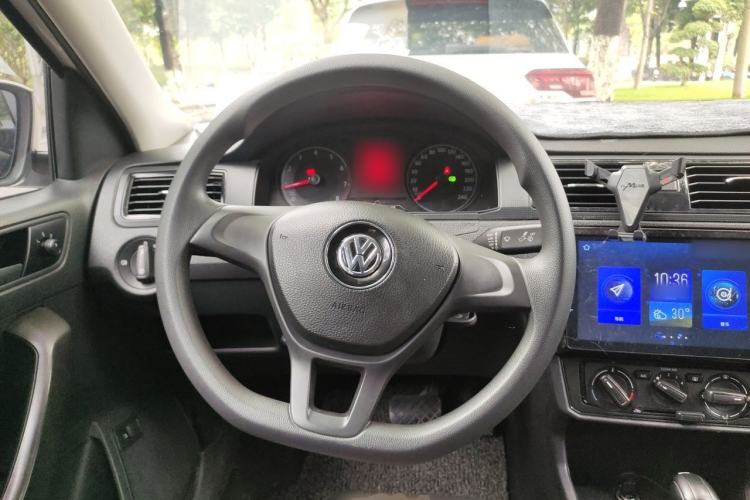 Used Volkswagen Santana 2016 1.6L Automatic Fashion Edition Steering Wheel