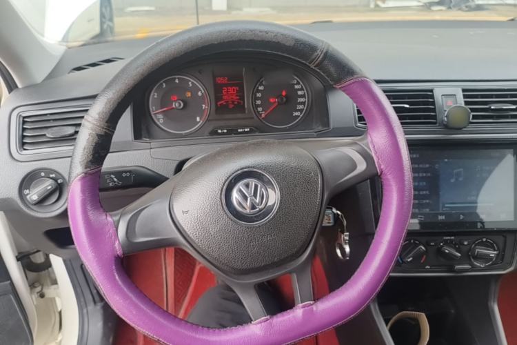 Used Volkswagen Santana 2016 1.4L Manual Fashion Edition Steering Wheel