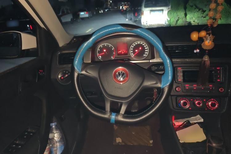 Used Volkswagen Santana 2016 1.6L Manual Fashion Edition Steering Wheel