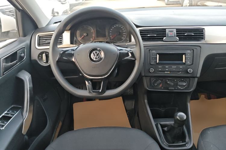 Used Volkswagen Santana 2016 1.4L Manual Fashion Edition Steering Wheel