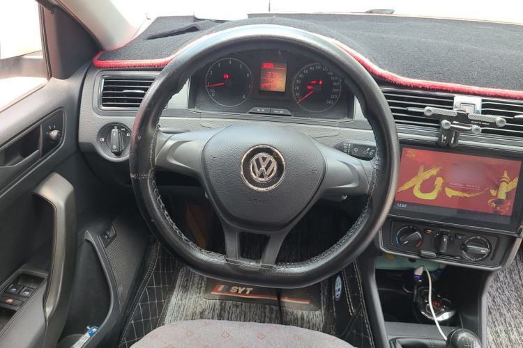 Used Volkswagen Santana 2016 1.6L Manual Fashion Edition Steering Wheel