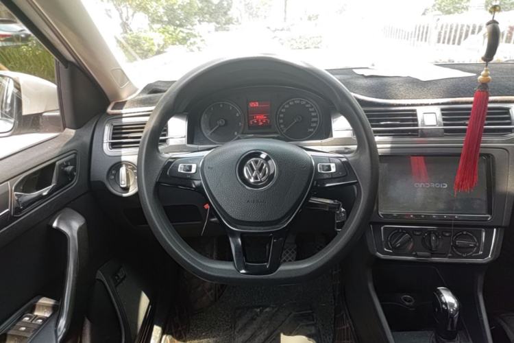 Used Volkswagen Santana 2016 1.6L Automatic Comfort Edition Steering Wheel