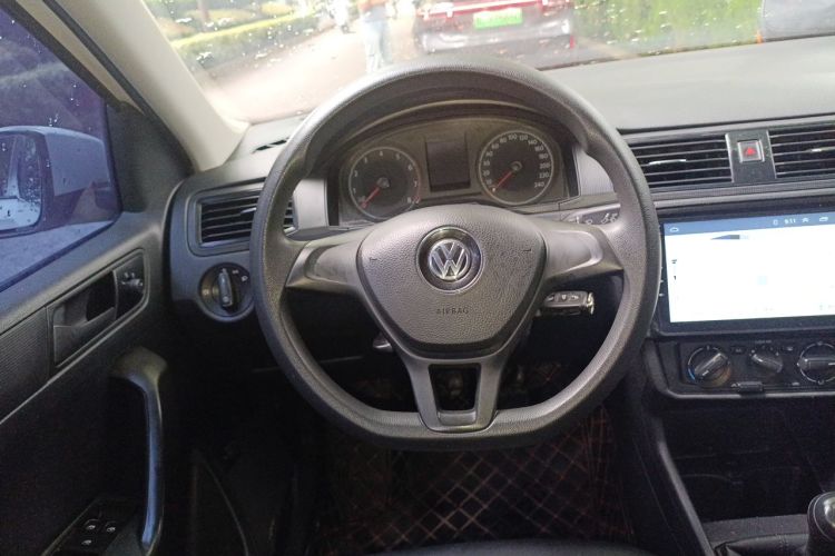Used Volkswagen Santana 2016 1.6L Manual Fashion Edition Steering Wheel